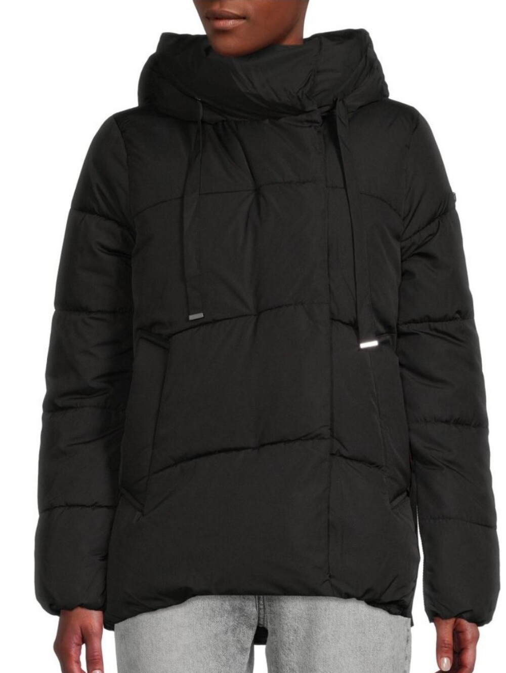 BCBGeneration Envelope Puffer Womens Oversized Funnel Neck/ Hood Puffer Jacket